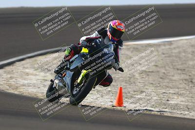 media/Nov-02-2025-Lets Ride (Sun) [[f7a3caa734]]/B Group/1220pm (Turn 2 Outside)/